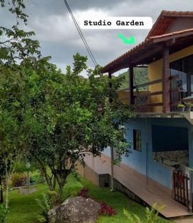 Lumiar House | Studio Garden Chalé completo com piscina e churrasqueira