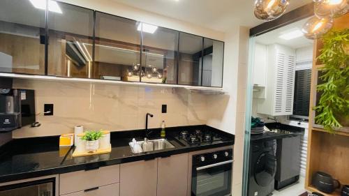 Mogi das Cruzes Apartment | Studio home office Inteligente Com Alexa no Coração do Shopping