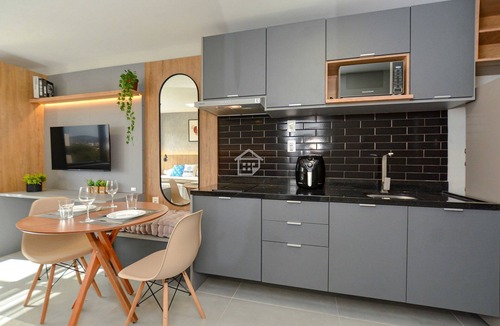 Tres Figueiras Apartment | Studio Moderno e Sofisticado na Carlos Gomes
