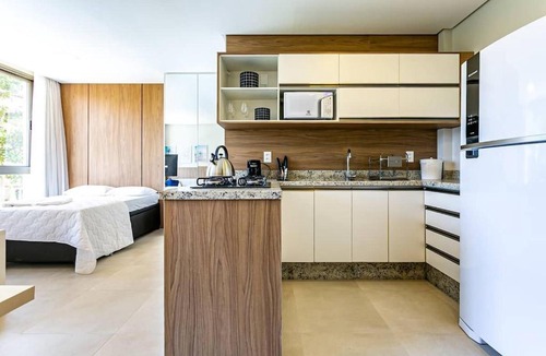 Jurere Apartment | Studio novo e confortável a 300m da praia ELU101