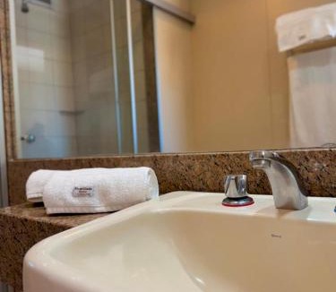 Macae Apartment | Studio pé na areia, vista, internet e ar