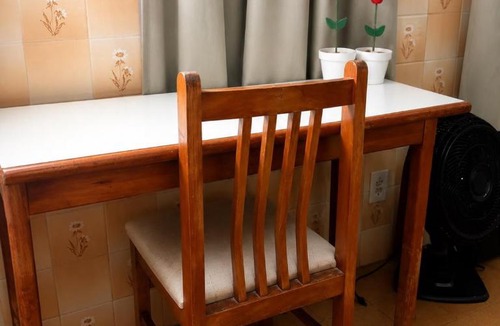 Valenca House | Studio para até 4 Hóspedes com Banheiro e Entrada Independente, Cozinha Compacta e Estacionamento Grátis