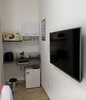 Camargos House | Studio Privativo com TV e Banheiro Exclusivo