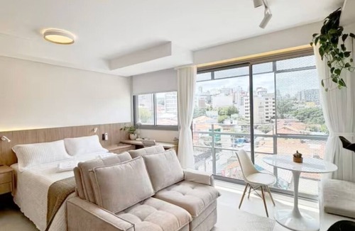 Pinheiros Apartment | Studio with Rooftop, Swimming Pool and Gym in Pinheiros