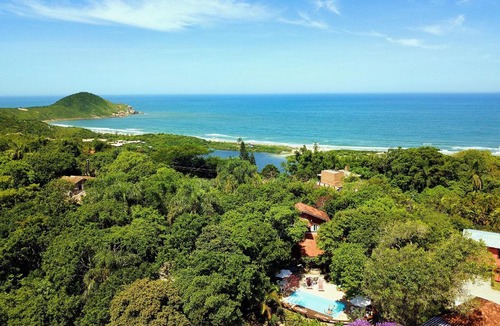 Praia do Rosa Cabin | Studios do Barão - Conforto e privacidade em meio à natureza
