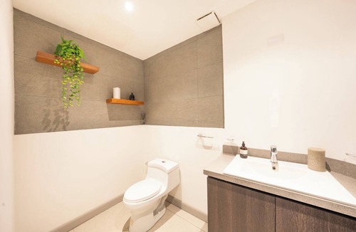 Barrio Ricos y Famosos Apartment | Stunning Condo at The Pearl in Jaco Beach 5B