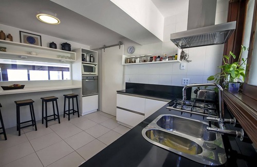 Joao Fernandes House | Stunning sea view with 4 suites.