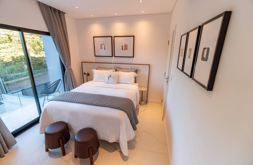 Foz do Iguacu House | Stylish Villa in the heart of Iguaçu Falls!