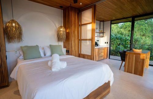Santiago House | Stylish 1BR Stunning Balcony Views
