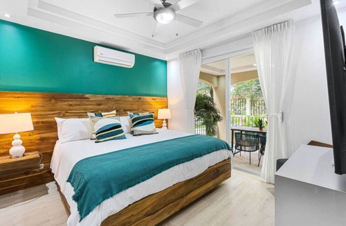 Tamarindo Condo | Stylish Ground floor Condo walking to Town