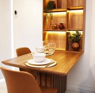 Mariano Roque Alonso House | Stylish studio with gym, padel court and pool
