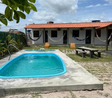 Caraiva Ski Chalet | Suíte Adam 2 em Caraíva com Piscina 900m da Vila