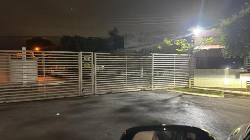 Jardim Italia House | Suíte atrás UFMT