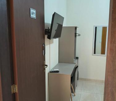 Sinop House | Suíte com ar, frigobar atende até 3 pessoas não a estacionamento