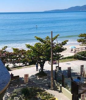 Itapema House | Suíte com varanda frente mar