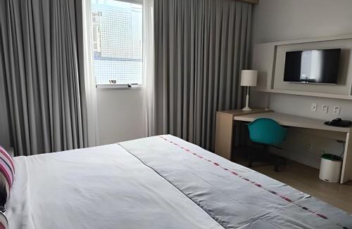 Pompeia Hotel | Suíte em flat no Gonzaga Stay Helbor