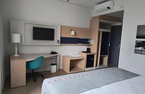 Pompeia Hotel | Suíte em flat no Gonzaga Stay Helbor