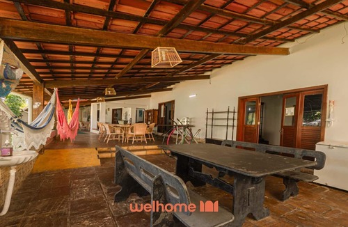 Itapua House | Suíte em Itapuã com Piscina e Próximo ao Farol