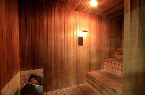 Atiradores Hotel | Suíte moderna e confortável no centro | Sauna & Garagem