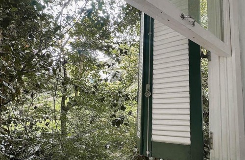 Cascata do Imbui House | Suíte no Bosque em Corrêas | Conforto e Natureza