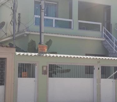 Realengo Apartment | Suíte para solteiro em ambiente familiar no bairro de Realengo
