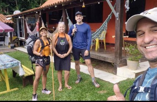 Ilha Grande Apartment | Suíte simples floresta verde