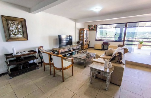 Alto de Buzios Hostel | Suítes Búzios