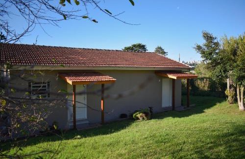 Merlot Cabin | Suítes Celeste, Cabana no Vale dos Vinhedos com Banheira e Café da Manhã Colonial Incluso