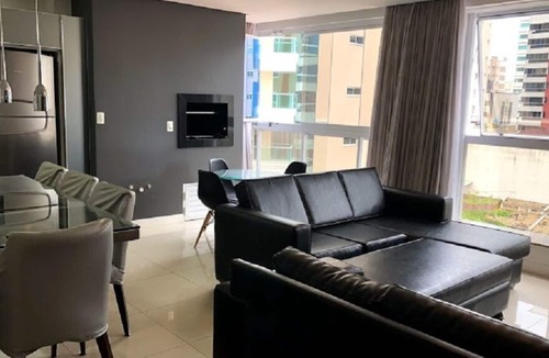 Andorinha Apartment | SUITABLE NEW MODERN c / 3 suites / 4 Aircon / 4 TV's LED / Wifi / 2 garages
