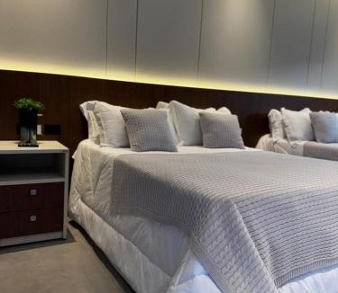 Caranda Bosque Apartment | Suite Alto Luxo com Sauna no Parque dos Poderes 02