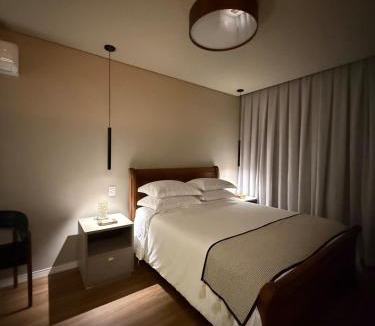 Industrial Apartment | Suite Boutique 102 Cheia de Graça