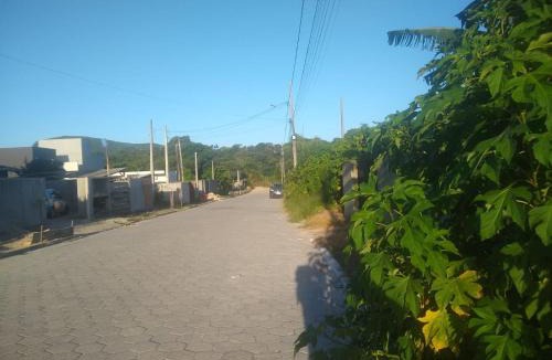 Rio Vermelho Norte Other | Suite casal em casa compartilhada com uma pessoa - estacionamento - Trilha Moçambique