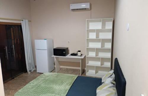 Ciudad Del Este House | Suite con baño privado