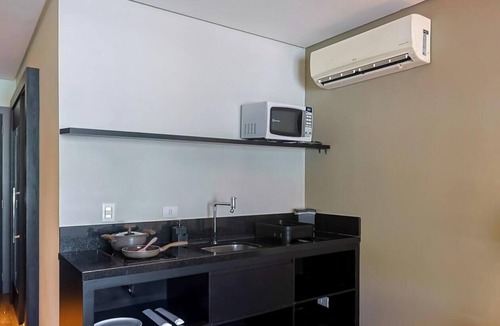 Reboucas House | Suite Double with kitchen by ¼ UmQuarto 7-PR.