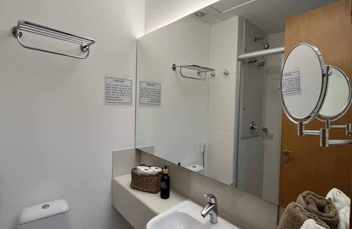 Cidade Jardim Apartment | Suite em Belo Horizonte com Piscina
