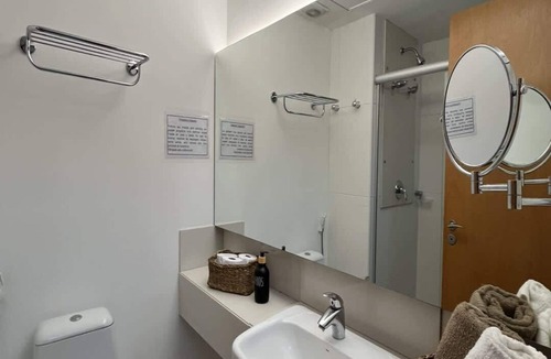 Cidade Jardim Apartment | Suite em Belo Horizonte com Piscina