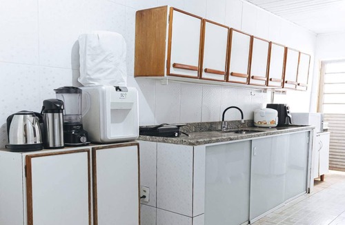 Mariricu House | Suite em Guriri Norte com Piscina e Conforto