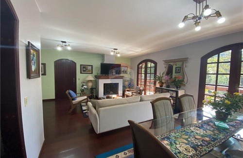 Nova Friburgo House | Suites em casa de campo