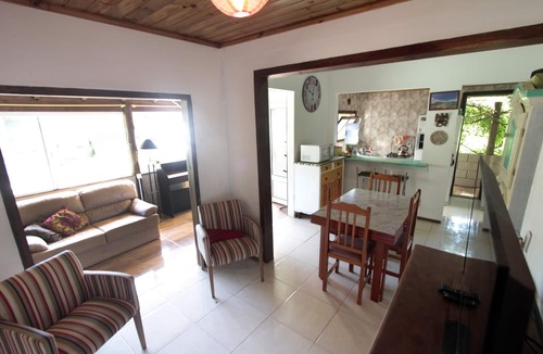 Praia do Rosa House | Sunset bungalow with pool