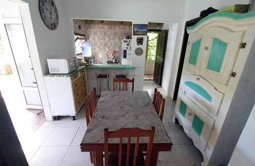 Praia do Rosa House | Sunset bungalow with pool