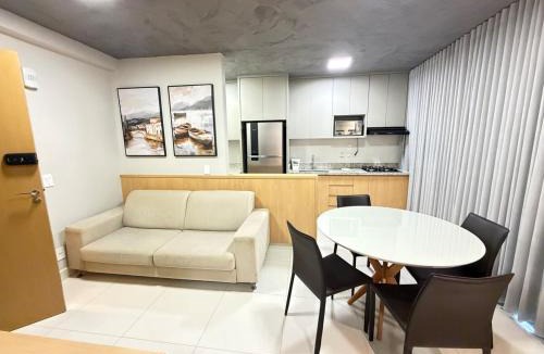 Goiania Apartment | Super completo! Ar split nos 3 quartos e na sala! Ao lado do Shopping Center modas, a poucos passos da 44 e da Rodoviária!