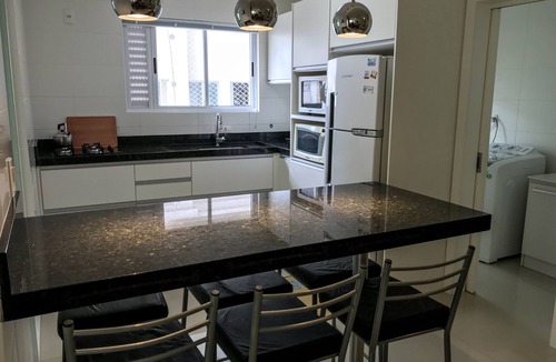 Andorinha Apartment | Super-luxury apartment, 3 suites with split system, sea view, Wi-Fi.