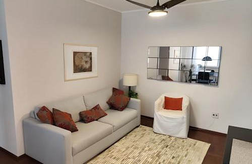 Auxiliadora Apartment | SUPERPRÁTICO-Amplo Apê com Garagem em bairro nobre