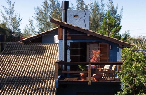 Garopaba House | Surf a poucos passos do mar, casa com lareira
