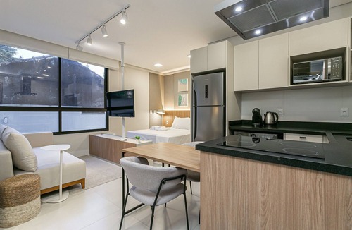 Santo Antonio de Lisboa Apartment | Swimming Pool with Sea View | WI-FI 400mb #SAL02