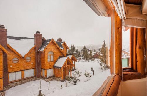 Villa Catedral Apartment | TAIQUE depto E en la base del Cerro catedral a 350 metros de los medios de elevación con desayuno opcional