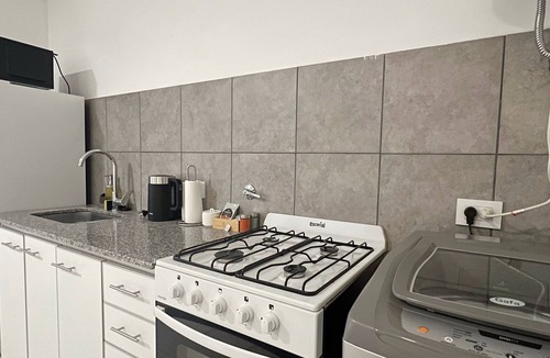 General Roca Apartment | Temporary South with garden for 4 people with 3 beds, in General Roca, IUPA area.