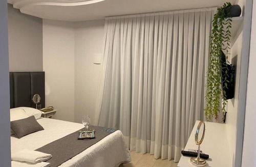 Praia da Armacao do Itapocoroi Hotel | The Reds Pousada