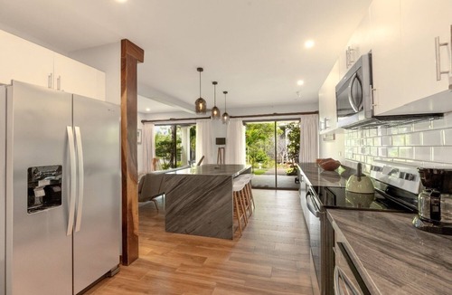 Coco Sunset Hills Condo | The Sky Deck Condo 2bed/2.5bath