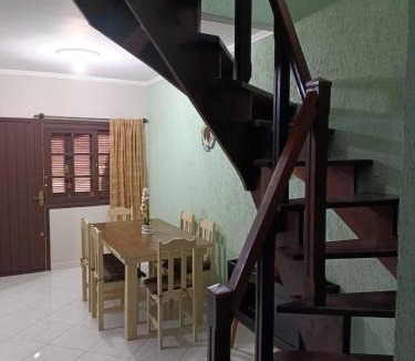 Centro House | Triples Otima Localização Minimo 2 diárias